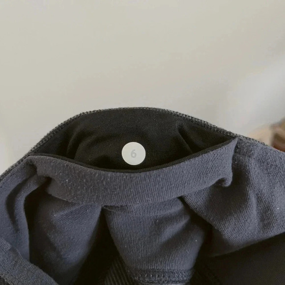 LULULEMON  | YOGA PANT - Picture 9 of 9